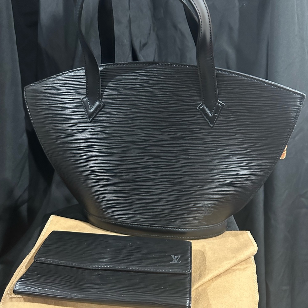 Louis Vuitton Saint Jacques Epi Bag and Wallet bundle - pre loved 100% authentic